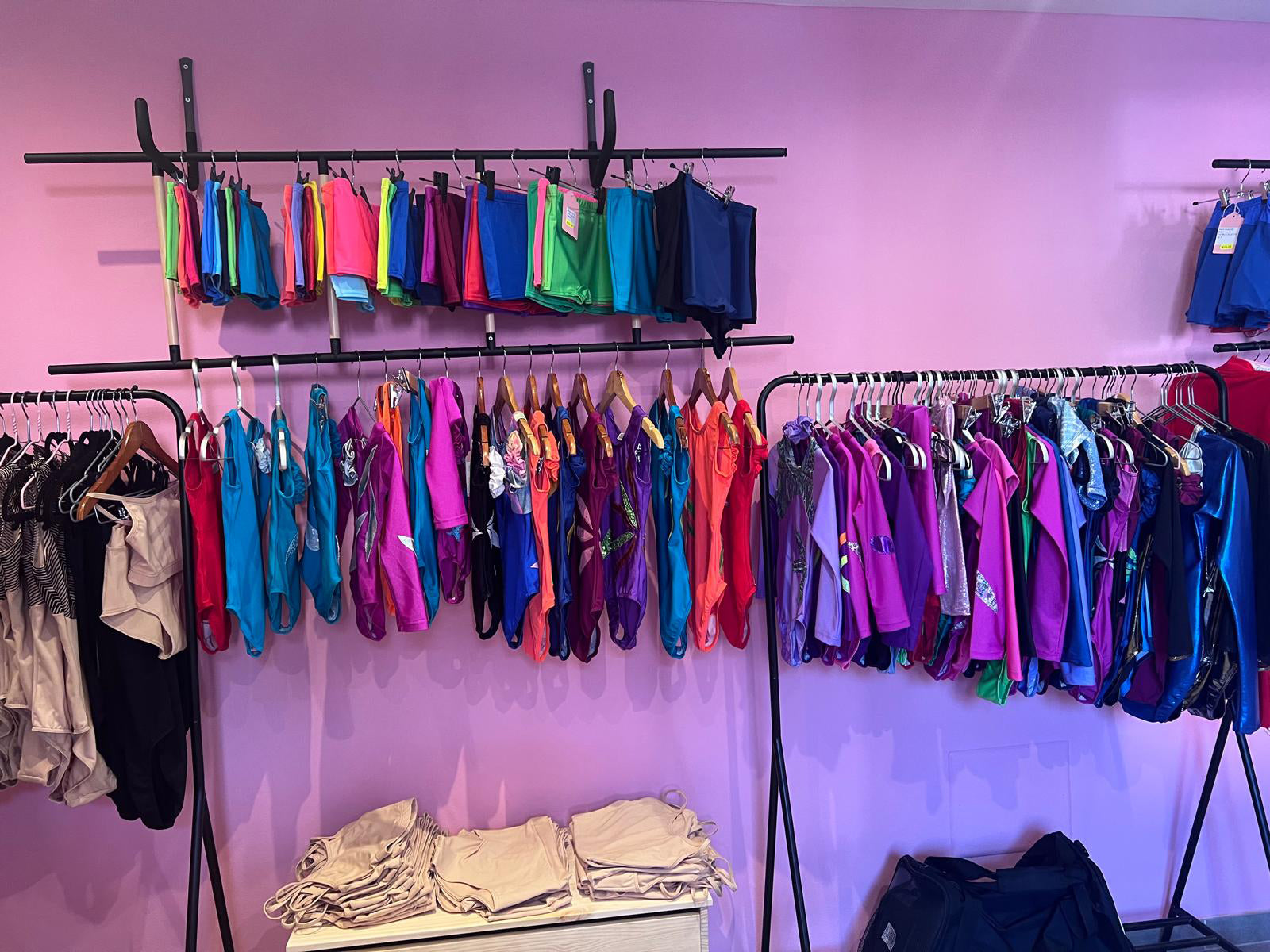 ADELIGHT PRODUTTORI DI ABBIGLIAMENTO SPORTIVO, 100% PERSONALIZZABILE